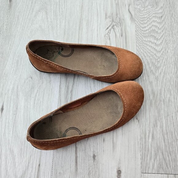 Merrell | tan brown suede slip-on boho round toe ballet flats shoes | WMS 6.5 - Picture 4 of 12